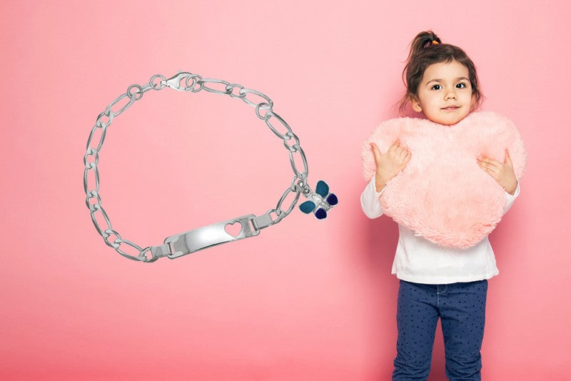 Personalisierbarer Kinder-Gravurschmuck – süße Armbänder & Anhänger aus 925 Sterling Silber oder Gold mit individueller Namensgravur. Perfekt als Geschenk.